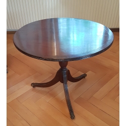 Beistelltisch